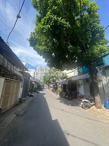 BÁN NHÀ DT 100M2 NGAY HƯƠNG LỘ 3 KẾ AEON MALL TÂN PHÚ GIÁ CHỈ NHỈNH 6T