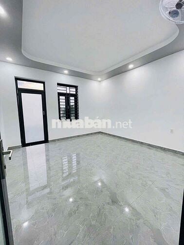 Cho thuê nhà nguyên căn 1 trệt lầu Mới Hẻm 4m có sân P Hiệp Bình Chánh