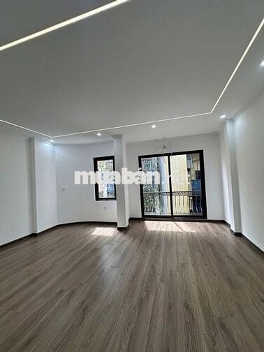 Chủ đổi BT , Bán gấp !!! . 42m2 x 5MT x 7T - ngõ thông , nông thoáng 
