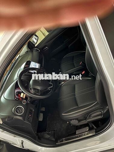 Attrage 2022 CVT Premium