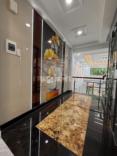 Nhà 5 Tầng - 237m2 Sàn - Thang Máy - 6PN, 7WC - Bình Tân - Giá 8,7 Tỷ 