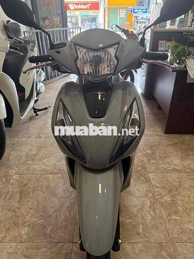 Honda Vision 2026 Thể Thao Bánh Lớn Xám 94 km