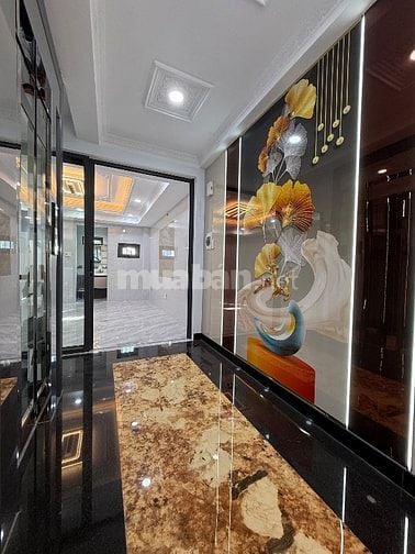 Nhà 5 Tầng - 237m2 Sàn - Thang Máy - 6PN, 7WC - Bình Tân - Giá 8,7 Tỷ 