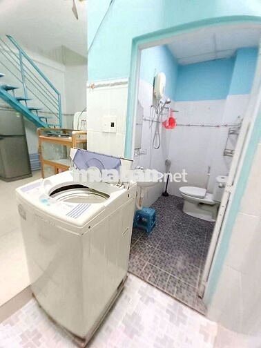 Cho thuê nhà nguyên căn hẻm ba gác, 2PN full nội thất