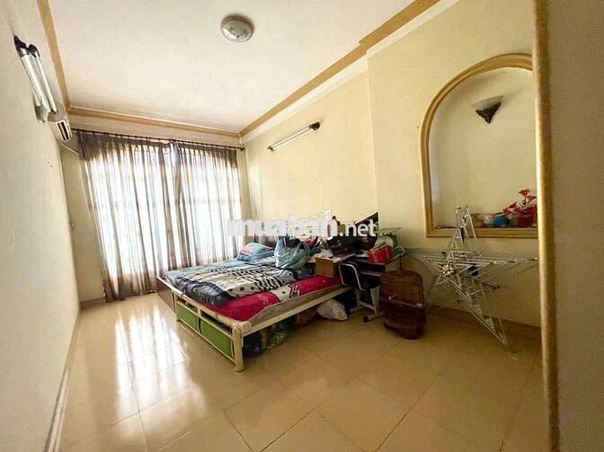 BÁN GầP Nhà 1 Xẹt NVQ  P ĐHT .DT 3,7x20,5 .1 trệt 3 lầu 4PN giá 6tỷ750