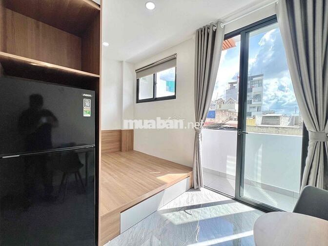 STUDIO FULL NỘI THẤT, BAN CÔNG HOẶC CỬA SỔ TRỜI MỚI 100%, FREE XE, ĐẸP