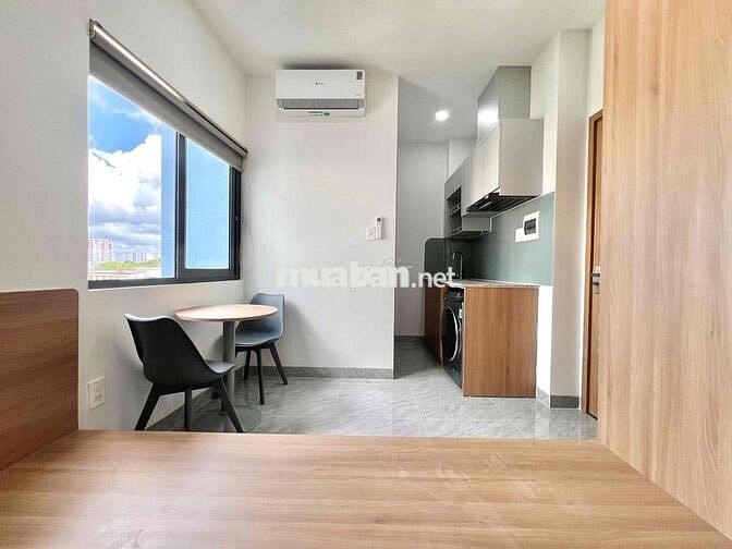 STUDIO FULL NỘI THẤT, BAN CÔNG HOẶC CỬA SỔ TRỜI MỚI 100%, FREE XE, ĐẸP