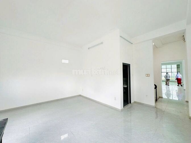 CHO THUÊ BUILDING MẶT TIỀN Đ.LÊ ĐỨC THỌ (TRỆT 3 LẦU 5X25m)NHÀ MỚI