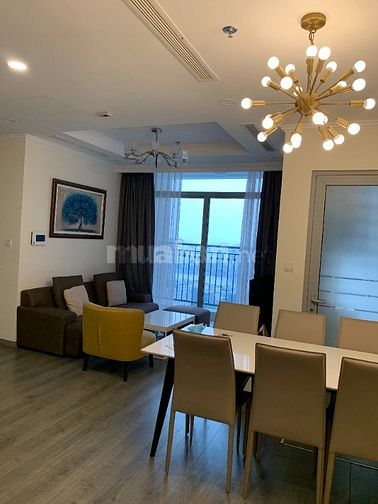 Cần bán căn góc Landmark Plus khu Vinhomes Central Park view đẹp