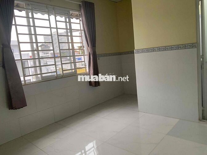 Phòng cho thuê (có máy lạnh), WC riêng trong phòng, nước nóng lạnh