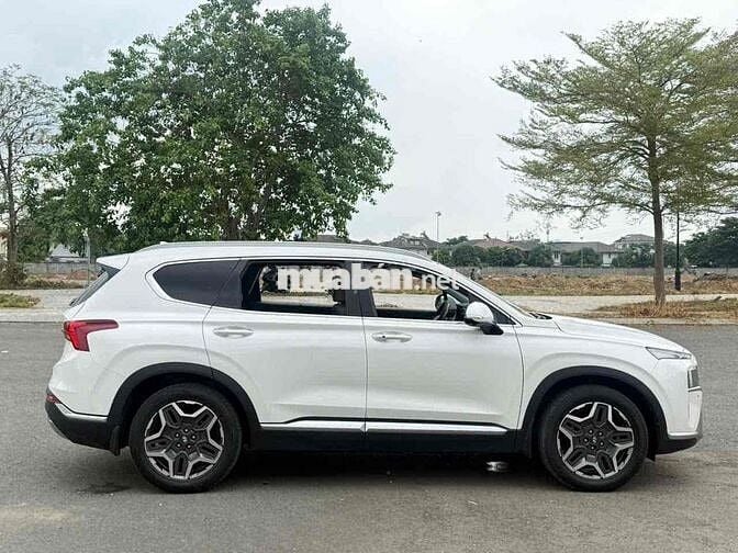 Hyundai Santafe 2022 full xăng 36.000km Trắng