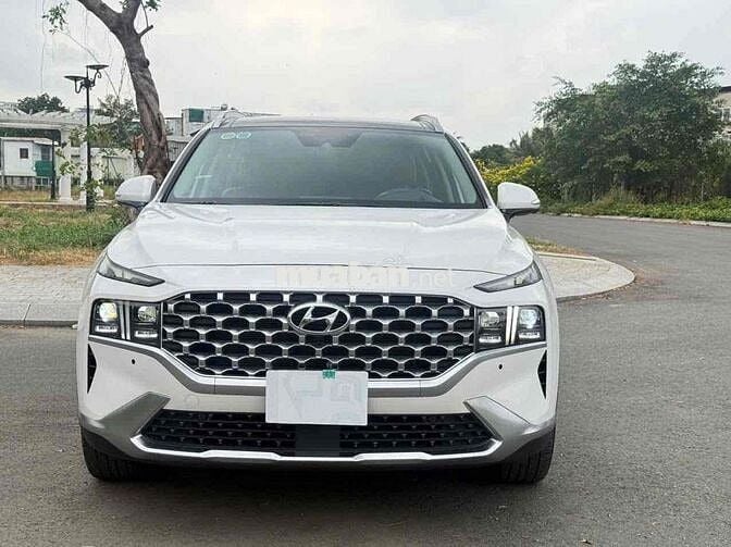 Hyundai Santafe 2022 full xăng 36.000km Trắng