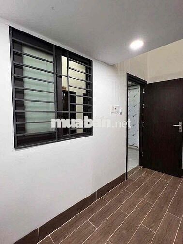 Phòng gác giá tốt tiện di chuyển qua Q1,Q4 gần kcx,ufm,...