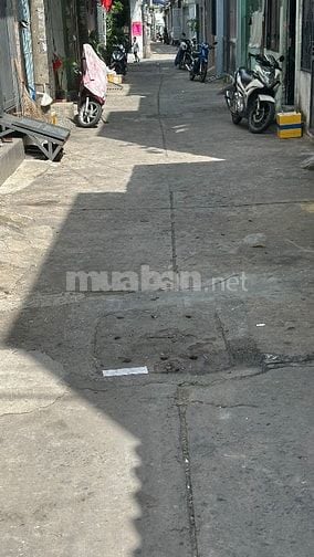 Hot, Bán gấp Nhà riêng Hương Lộ 2 BTân ngay Ngã tư 4 xã, 2 tầng, 41m2