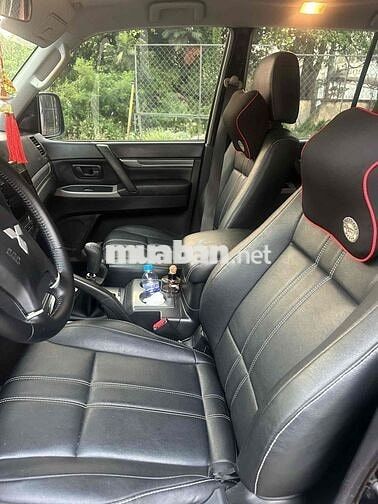 Mitsubishi Pajero 2010 Đen