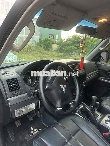 Mitsubishi Pajero 2010 Đen
