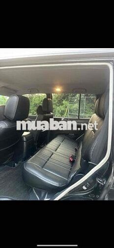 Mitsubishi Pajero 2010 Đen