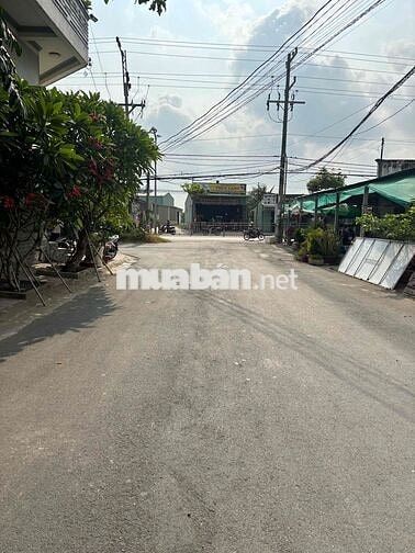 cần bán gấp lô đất Long Hoà, DT 67,7m², sổ sẵn