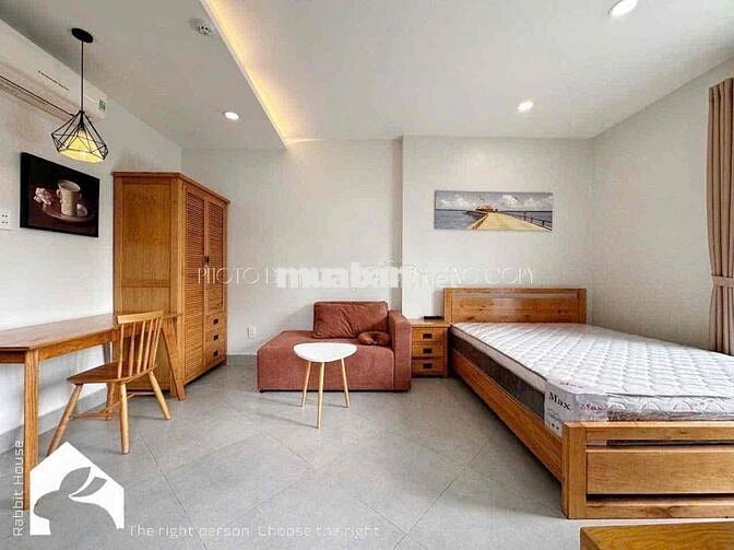 Cho thuê siêu phẩm căn hộ dịch vụ full nội thất ban công cực rộng