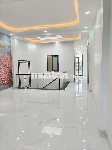 Nhà phố 2 lầu trệt  kế BigC go Dĩ An, Trần Hưng Đạo, Dĩ An, Bình Dương