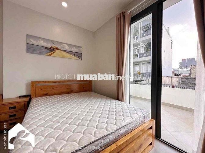 Cho thuê siêu phẩm căn hộ dịch vụ full nội thất ban công cực rộng