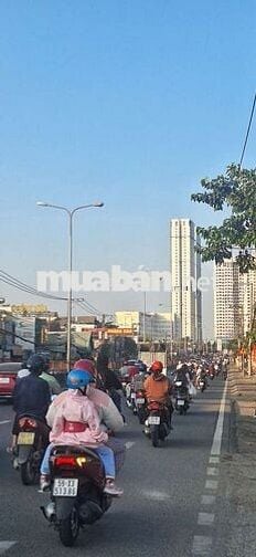 Nhà mặt tiền Quốc lộ 1k. linh xuân. Thủ Đức. DT: 73 m2. DTSD: 130 m2.