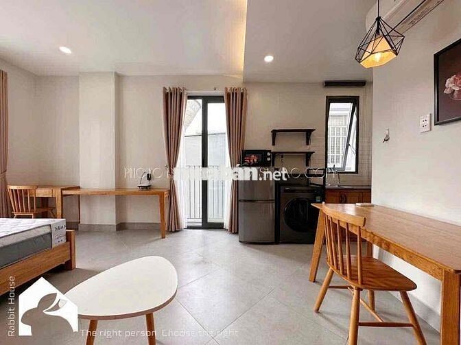 Cho thuê siêu phẩm căn hộ dịch vụ full nội thất ban công cực rộng