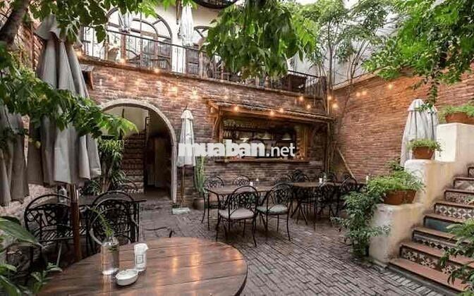 Biệt Thự Sân Vườn Hiếm Có Giữa Trung Tâm Phú Nhuận | 28x18m trệt lầu