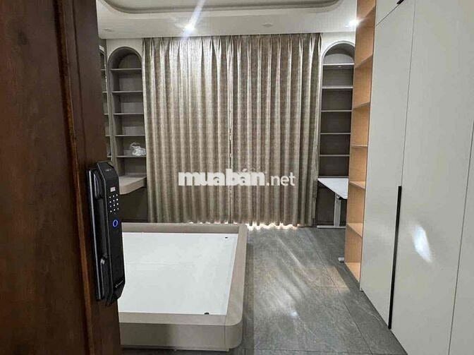 CHO THUÊ NHÀ NGUYÊN CĂN 5PN 6TOLET NHÀ HẺM XE HƠI PHÙ HỢP Ở VÀ LÀM VP