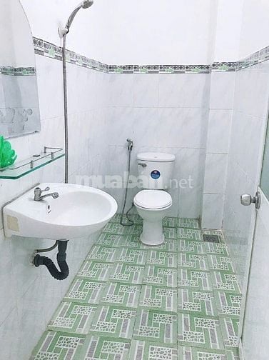 NGOC CHINH CHỦ BÁN NHÀ PHÚ ĐỊNH P16 Q8 ,,DT 50M 1 LAU 2 PHONG 2 TOLET 