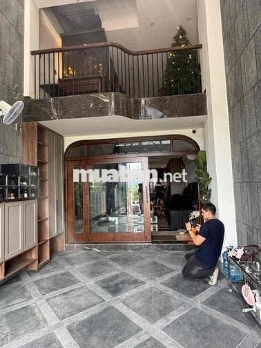 CHO THUÊ NHÀ NGUYÊN CĂN 5PN 6TOLET NHÀ HẺM XE HƠI PHÙ HỢP Ở VÀ LÀM VP