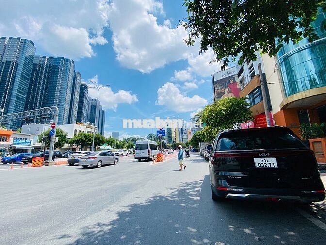 2 MẶT TIỀN NGUYỄN HỮU CẢNH, BÌNH THẠNH - HẦM 4 TẦNG THANG MÁY 
