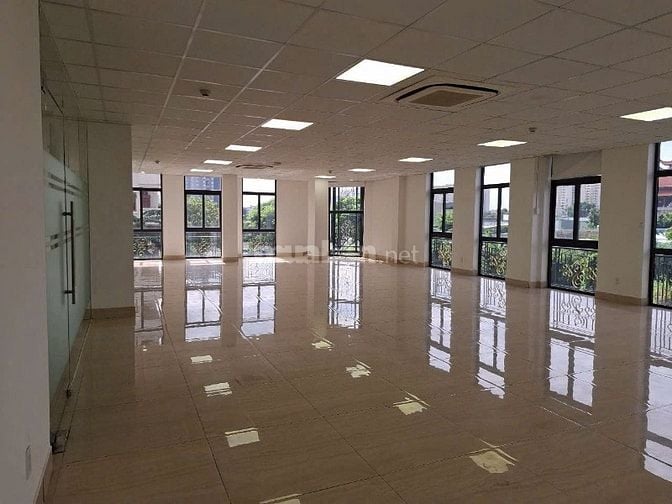 Tòa nhà văn phòng 2 mặt tiền, hầm, 5 lầu khu An Phú An Khánh, quận 2