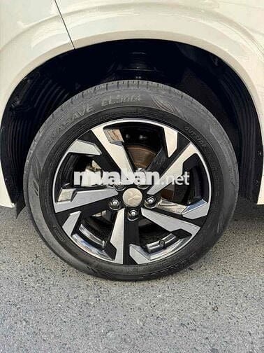 Mitsubishi Xpander Premium 2025 Trắng