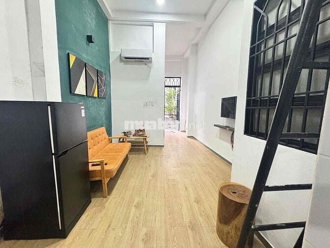ĐỘC BẢN CĂN DUPLEX BAN CÔNG 45m2 MÁY GIẶT RIÊNG Ở 4-5 NGƯỜI GIÁ ƯU ĐAI