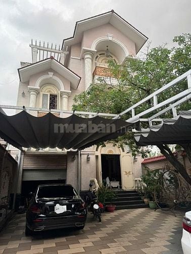 Hạ Giá Bán Gấp Biệt Thự 2 Mặt Tiền Trước Sau  Lê Quang Định