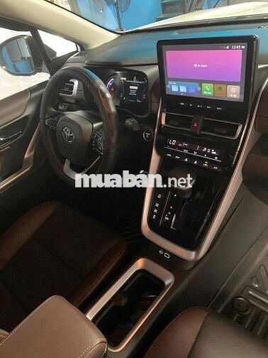 TOYOTA INNOVA CROSS HYBRID 2025