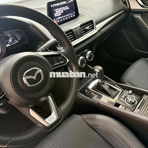 Mazda 3 Sedan 2018 Full Option Trắng 56000 km