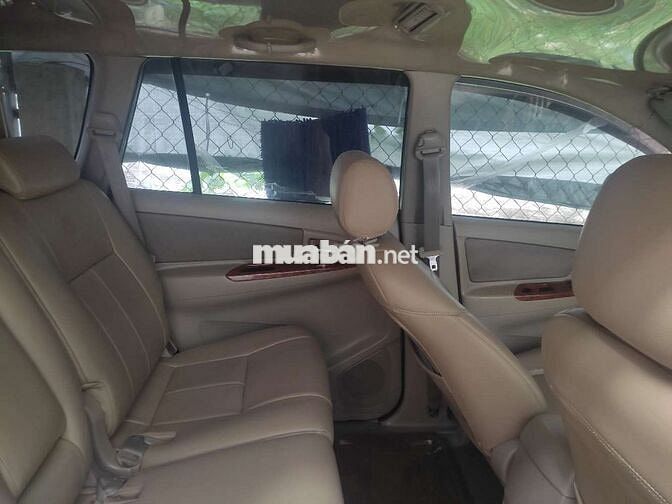 Toyota Innova E 2014 Số sàn Vàng cát