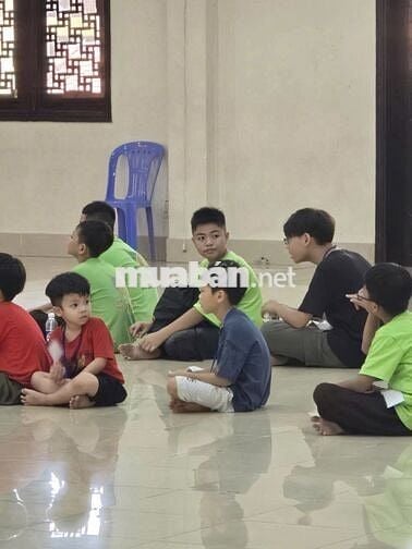 Chị gái mình còn phòng trống cần cho thuê gần đại học văn lang