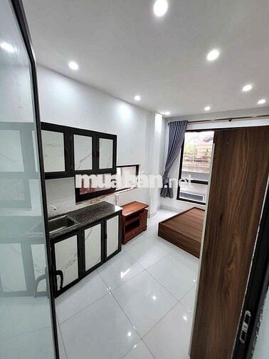 2PN + 1WC Full Tiện Nghi, Sát Q1 - Thảo Điền, Điền Nước Rẻ