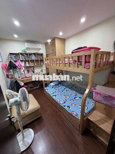 căn hộ 90 Nguyễn Tuân 72m2 7.6 tỷ