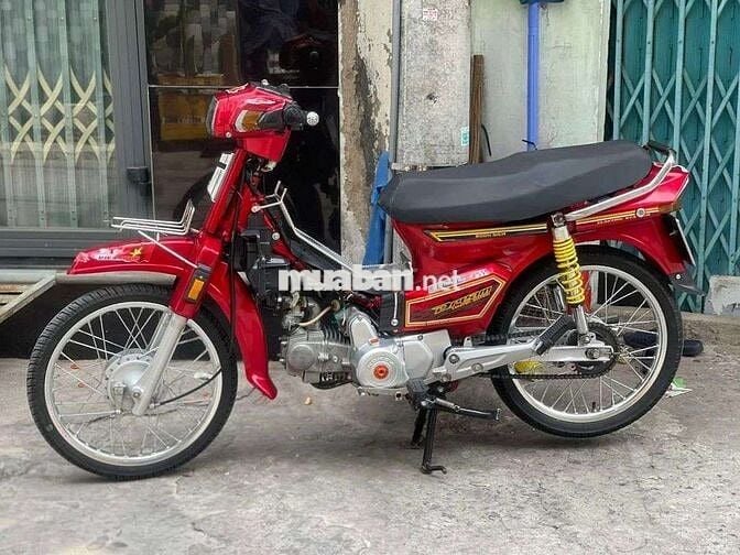 Honda Dream 2024 màu Đỏ