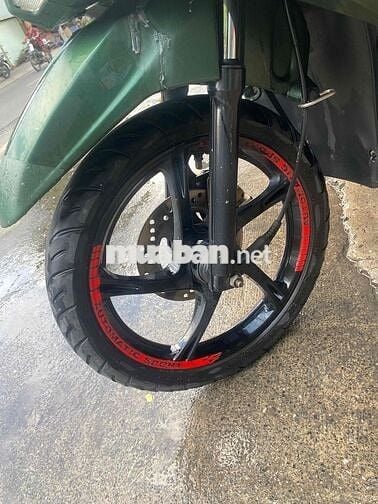 Yamaha Luvias 2023 màu Đỏ đen