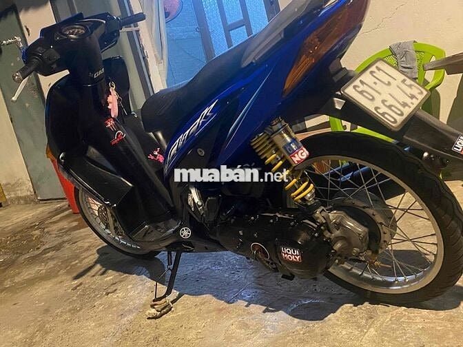 Yamaha Luvias 2023 màu Đỏ đen