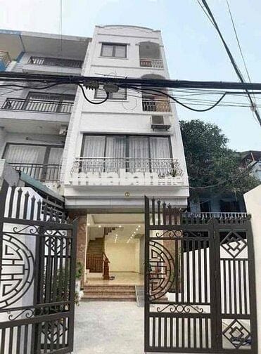 Nhà Phúc Lợi 80m², 4 tầng, sân ô tô, 3PN, gần Vinhomes Riverside, 10tr