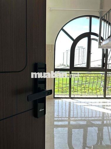 siêu phẩm đối diện Vạn Phúc - chỉ 4x - free phí dịch vụ