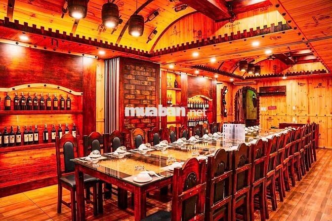 cho thuê mặt bằng diện tích lớn khu sầm uất 
