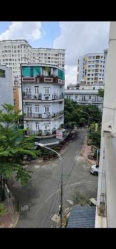 Nhà đẹp khu vip an ninh cao , dân trí cao