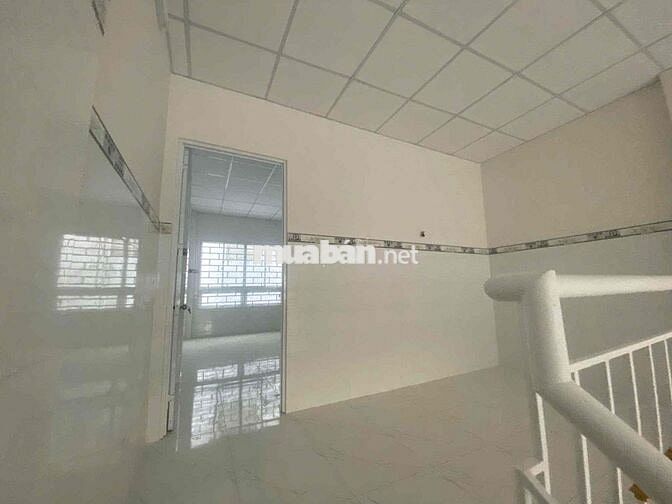 cho thuê nhà nguyên căn tx 33 q12 giá 6tr 2p ngu